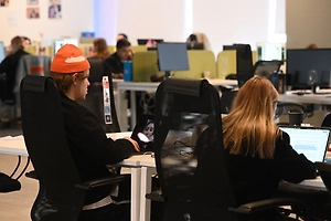 Россиянам объяснили, как оплатят работу в майские праздники