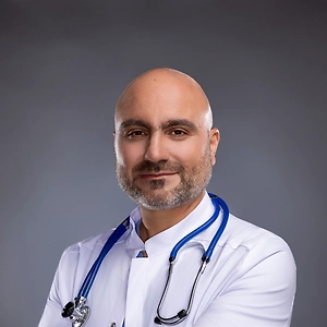 Когда эти среды перемешиваются, получается эффект бурлящего аквариума: стенка вибрирует, воздух лопается, мы слышим урчание. Чем больше газа или жидкости, тем громче звук. Это абсолютно нормальный процесс, свидетельство того, что моторика работает.