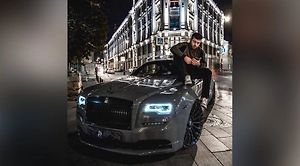 Скандального российского блогера Хизу задержали в аэропорту Дубая