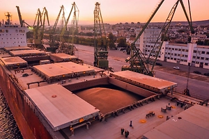 Тела двух мёртвых мужчин нашли в бункере с зерном в Башкирии