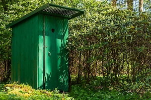 Захарова советует Финляндии строить туалеты вместо стен на случай войны с Россией