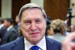 Ушаков рассказал о «рояле в кустах» на переговорах с США в Абу-Даби