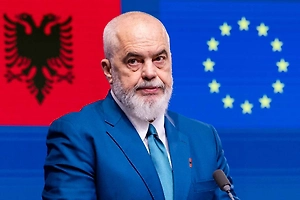 Премьер Албании схватился за голову во время выступления Зеленского