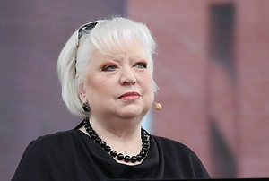 Светлана Крючкова поделилась болью разлуки с внучкой, живущей за границей