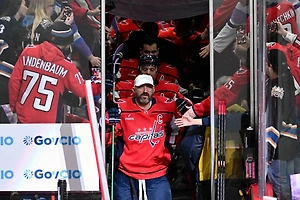 «Вашингтон» провёл торжественную церемонию в честь 900-го гола Овечкина