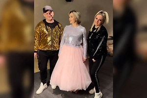 Певец Гуров назвал беспардонными сбежавших танцоров Булановой, очернивших артистку