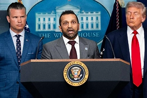 Шефы Пентагона и ФБР опровергли гибель нацгвардейцев при стрельбе у Белого дома