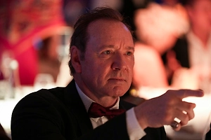 Ставшего бездомным Кевина Спейси вновь обвинили в домогательствах