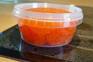 Россиянам объяснили, можно ли замораживать икру к Новому году