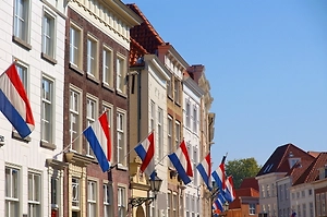 Нидерланды начнут выдавливать украинских беженцев домой с 2027 года