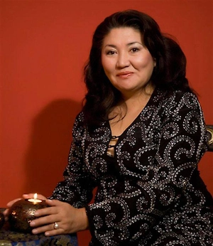 Если всплывают вопросы о доверии или эмоциональной открытости, не отмахивайтесь. Разговор может оказаться сложным, но именно он позволит вам выровнять «температуру» между вами и партнёром.