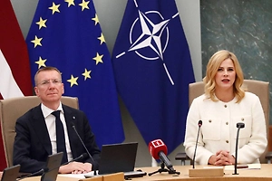 В Латвии ввели уголовное наказание за публикацию фотографий президента и премьера