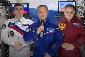 Российские космонавты с МКС поздравили граждан с Днём народного единства