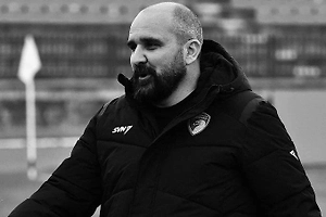 Тренер сербского ФК «Раднички 1923» скончался во время матча