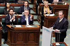 VRT: Парламент Бельгии встретил овацией отказ премьера отдать активы России ЕК

