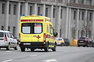 Один человек пострадал при отравлении неизвестным газом в квартире в Москве