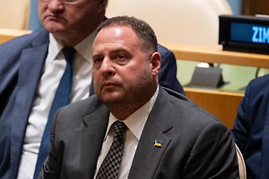 Уволенный Ермак сохранил не менее 10 должностей в структурах власти Украины