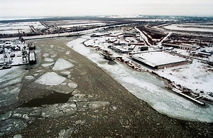 Инфраструктура порта Темрюка повреждена при атаке дронов ВСУ