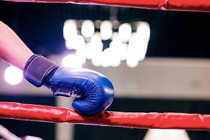 В Дубае открылся рекордный чемпионат мира IBA по боксу