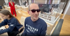 Слепой ветеран СВО принимает обращения россиян на «Итоги года с Путиным»