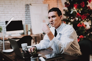 Экономист объяснил, как выгоднее присоединить отпуск к новогодним каникулам