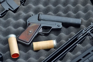 В Челябинске молодёжь устроила две разборки с ракетницами из-за девушки