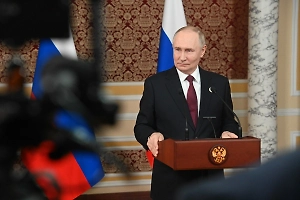 «Чем больше, тем лучше»: Путин поручил увеличить меры поддержки семей с детьми