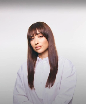 Последствия этого тренда оборачиваются плачевно не только для зубов, эмали и дёсен, но и для губ и щёк. Ради хайпа и лайков проводить такие эксперименты над собой слишком опасно.