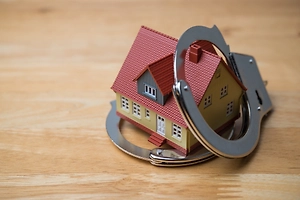 Россиянам назвали самые популярные документы-подделки при сделках с жильём