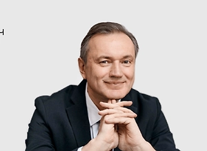 Есть такая тенденция в стране у нас — собраться и разругаться за большим столом. Почему так происходит? Во-первых, праздники — это стрессовые ситуации. Они требуют подготовки, организации, финансовых затрат. Всё это создаёт дополнительное напряжение, которое может вызывать раздражение и усталость.