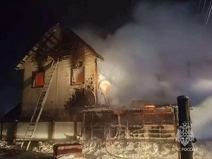 Пять человек погибли при пожаре в якутском селе, среди жертв — дети