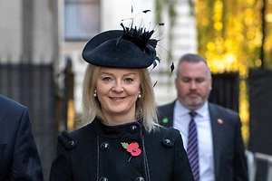 Замахнувшуюся на собственное шоу экс-премьера Британии Трасс обвинили в желании хайпануть