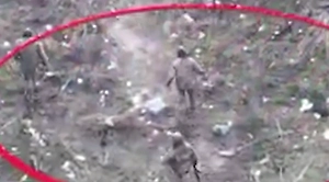 Дрон снял на видео сдачу в плен группы солдат ВСУ в Димитрове