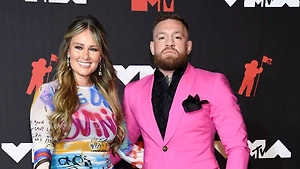 Макгрегор наконец-то женился на матери четырёх своих детей спустя 17 лет отношений