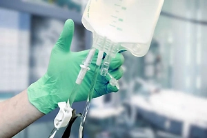 Медсестра в КБР выплатит 9 млн рублей пострадавшим за заражение гепатитом и ВИЧ