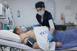 Белоусов: Военные медики спасают более 90% раненых