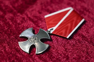 Отказавшегося сдаться в плен бойца из Прикамья посмертно наградили орденом Мужества