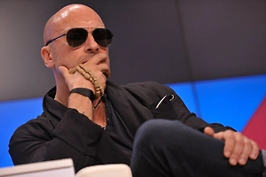 Адвокат объяснил, можно ли признать Нагиева иноагентом за «усталость» от военных фильмов