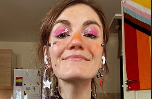 ЛГБТ*-активистку и секс-блогершу Сашу Казанцеву** приговорили к 9 годам колонии