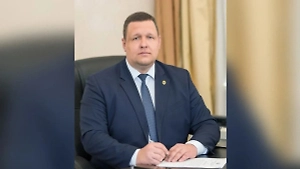 Мэр Нефтеюганска уволил своего зама из-за утраты доверия