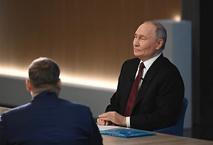 Прямая линия с Путиным началась с вопроса о ходе СВО и перспективах переговоров