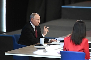 Путин поручил провести в 2026 году всероссийский конкурс «Читаем всей семьёй»