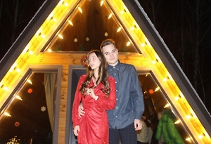 Возлюбленная журналиста сказала «да» на его предложение во время прямой линии с Путиным