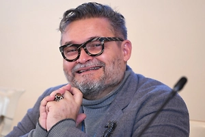 «Не ожидал такого поворота»: Историк моды Васильев раскрыл подробности задержания на границе США