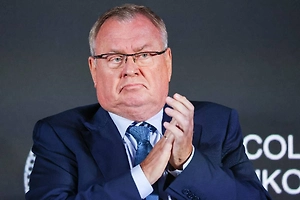 Глава ВТБ согласился с призывом признать проблему «ненастоящего» курса рубля