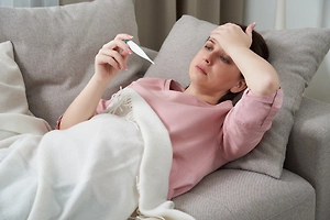 Доктор Мясников: Россиян могут перевести на удалёнку из-за гонконгского гриппа