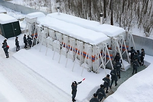 Разработчик российского мобильного бункера от ядерного удара описал обстановку внутри