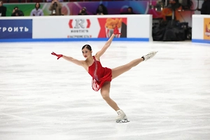 Аделия Петросян в третий раз подряд выиграла чемпионат России по фигурному катанию
