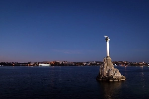 ПВО отражает атаку ВСУ на Севастополь, сбито две воздушные цели
