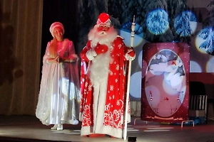 На Урале для сотен детей участников СВО провели новогодние ёлки